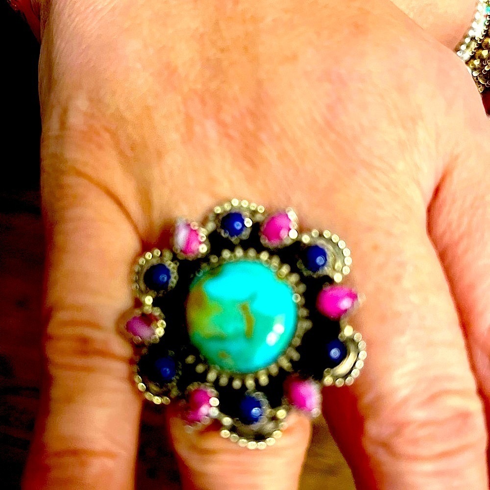 Turquoise and Sterling Silver Ring - Picture 2 of 8